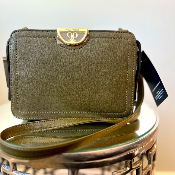 NWT Nine West mini crossbody purse in this olive color is great for any occasion - Picture 1 of 9